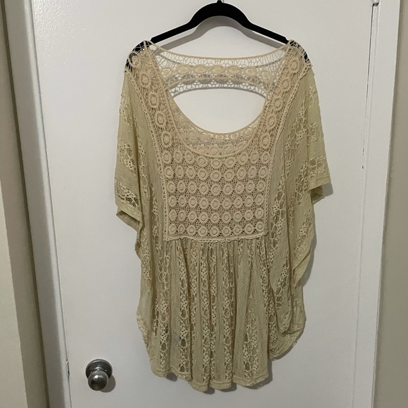 Suzy Shier + Crochet Poncho/Cover Up Size 1X - Picture 2 of 2